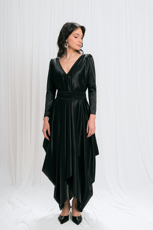 Rochie drapată din mătase cu talie definită