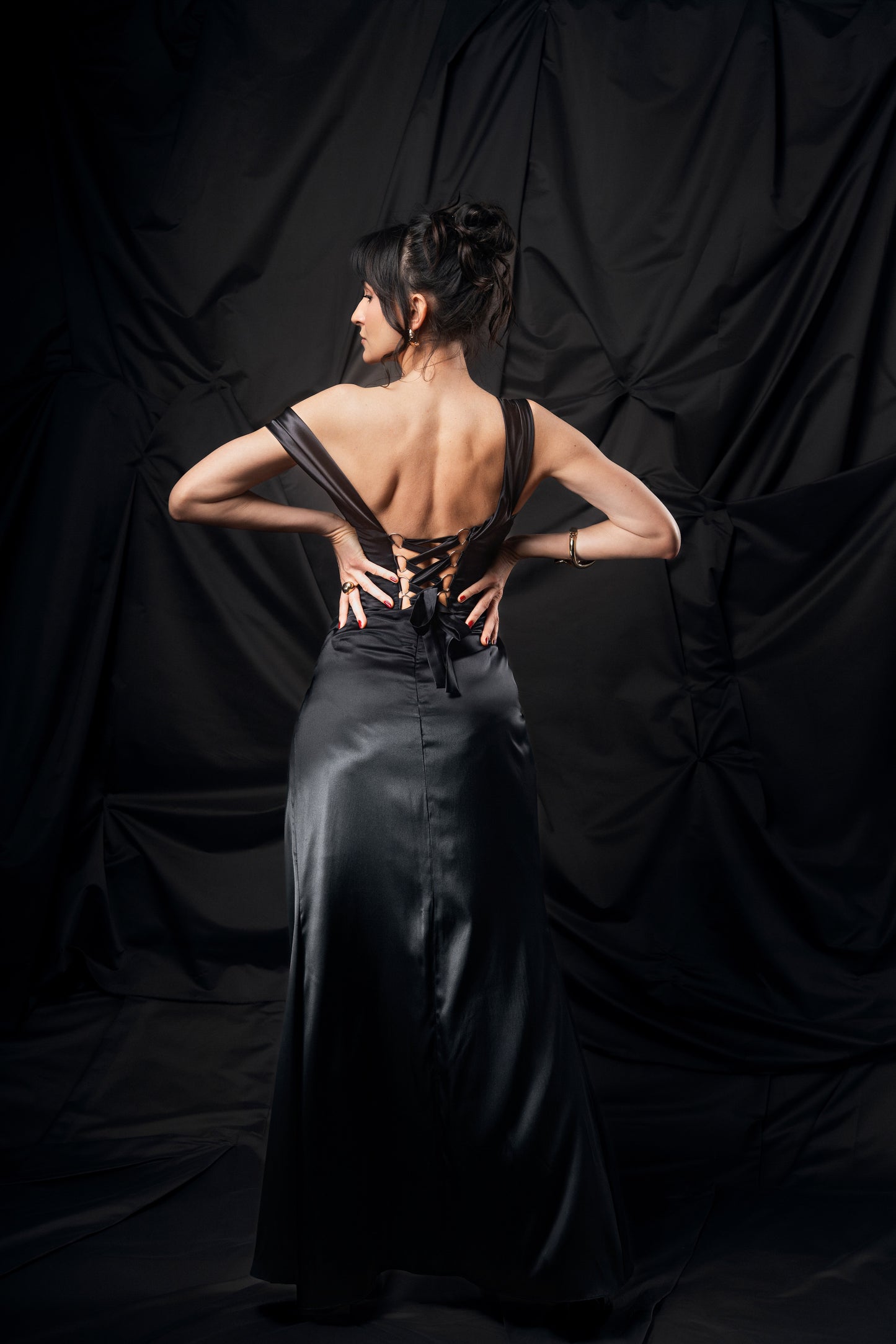 Rochie din mătase cu corset