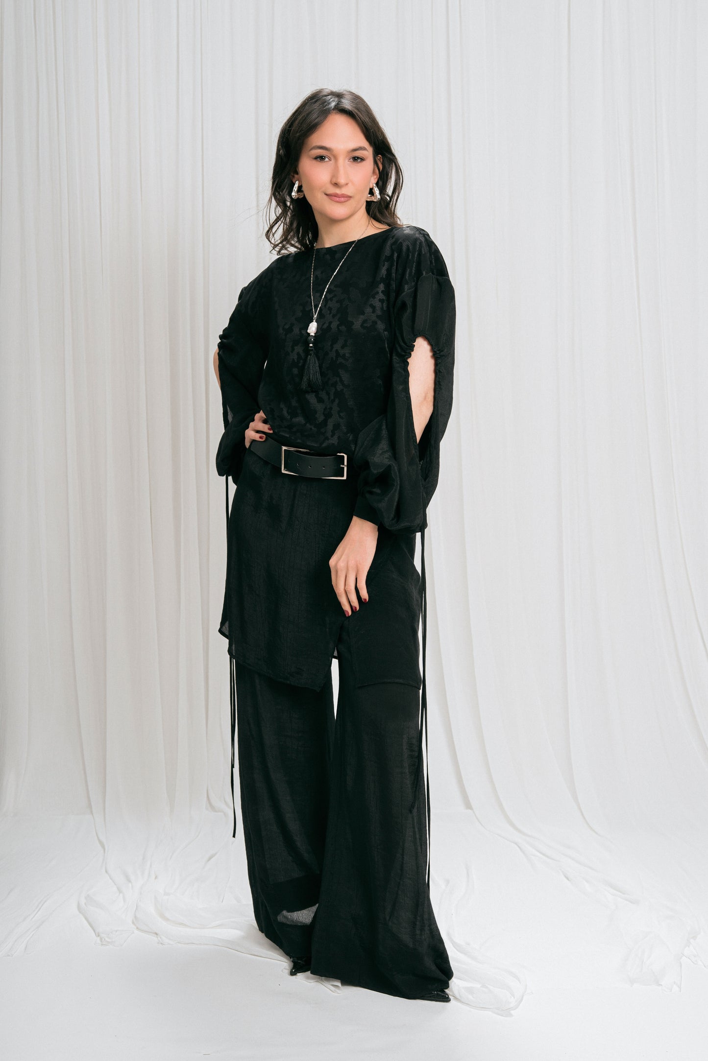 Pantaloni de in largi