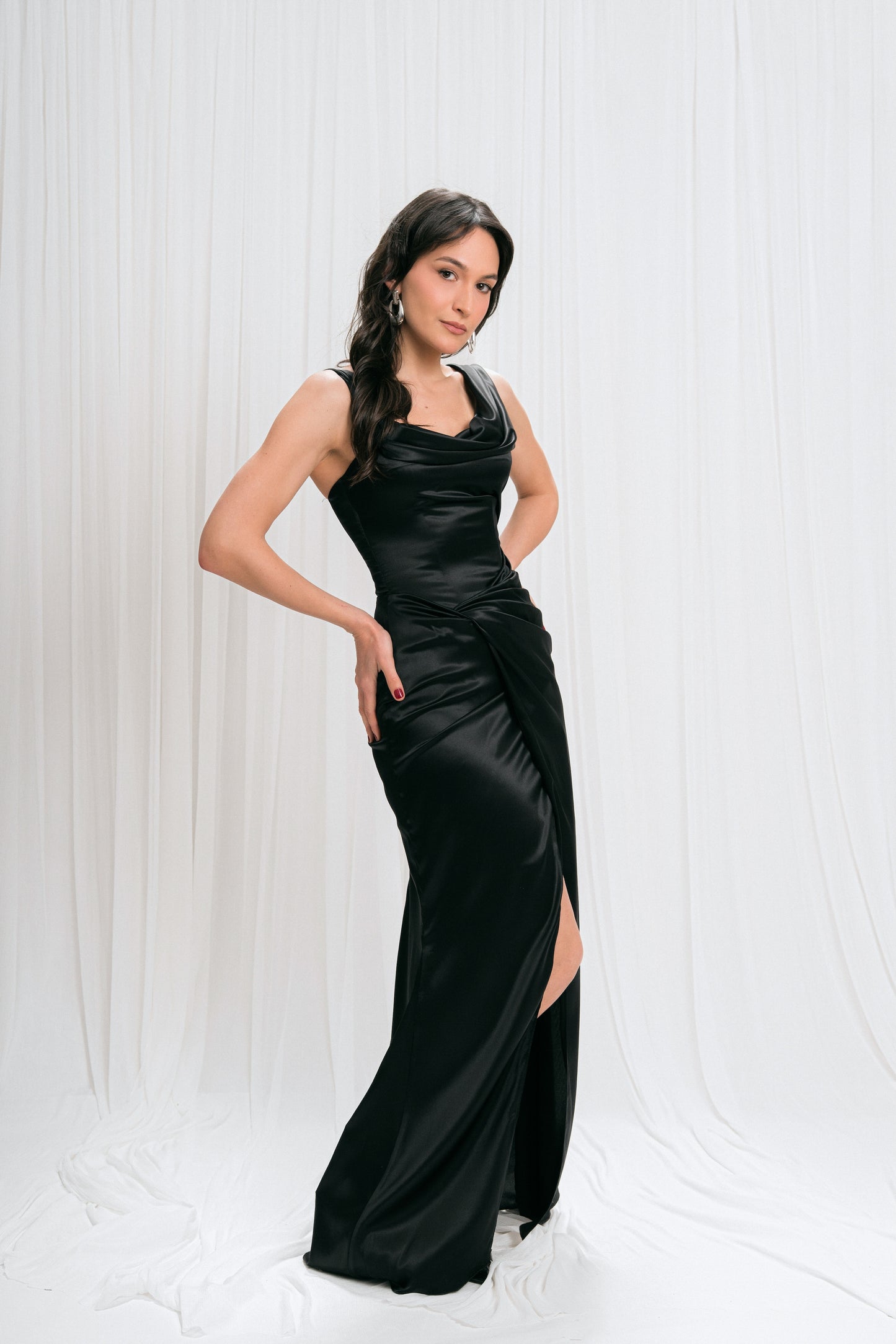 Rochie din mătase cu corset